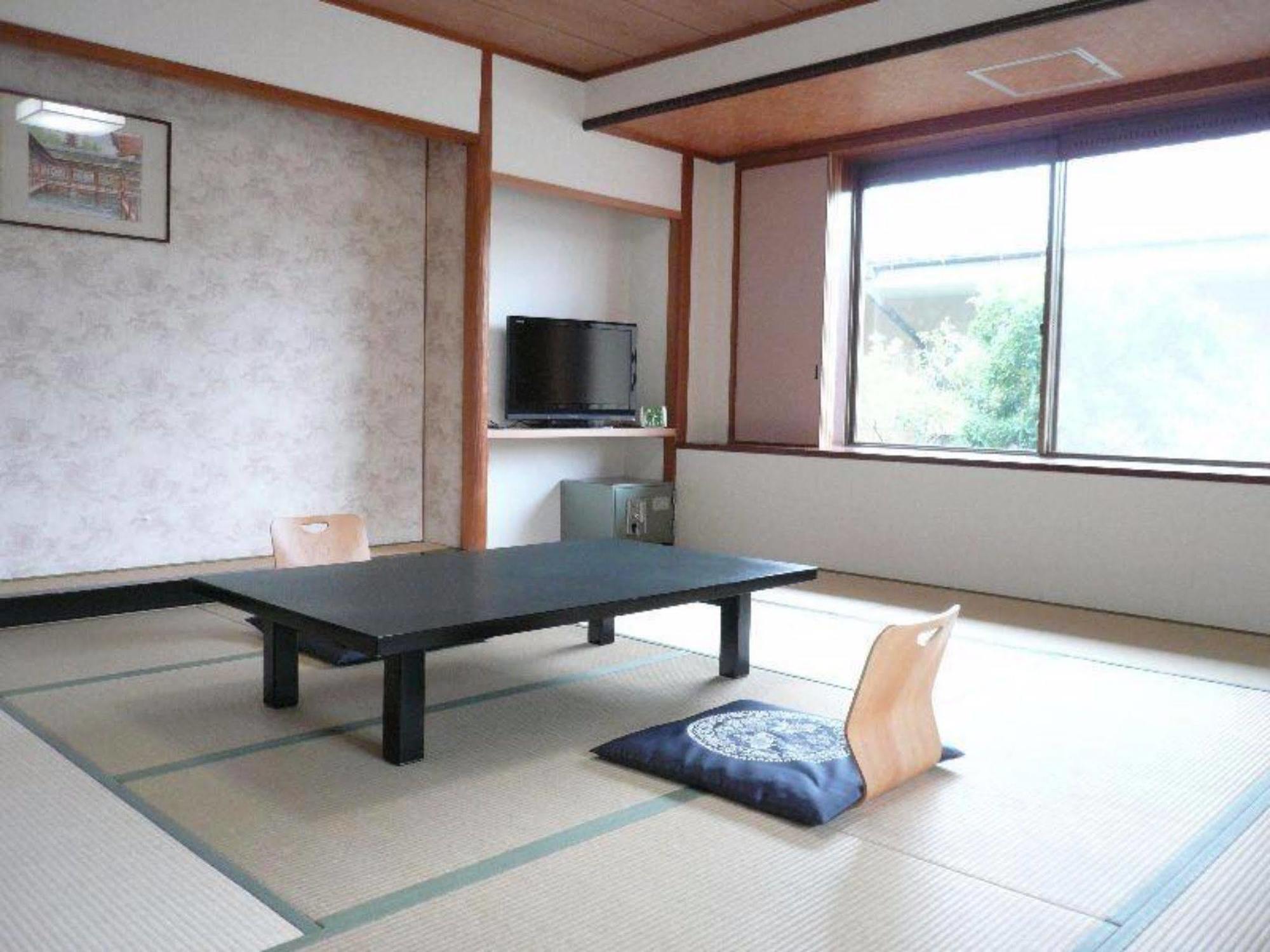 Miyajima Hotel Makoto Hatsukaichi Exterior photo